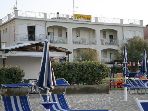 Hotel Toscana Маротта Екстер'єр фото
